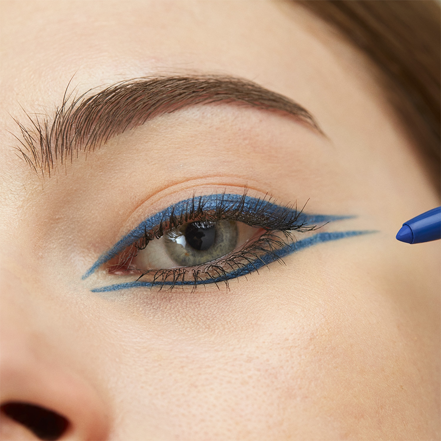 THE 24H AUTOMATIC EYE PENCIL (DELINEADOR DE OJOS)